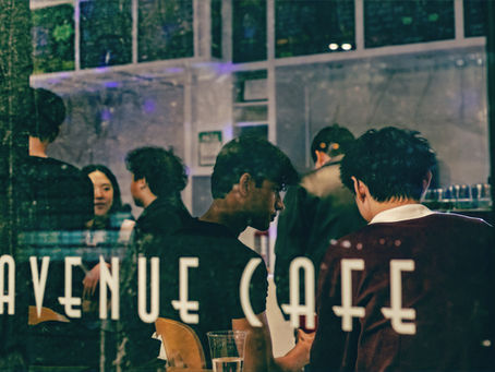 A Night At Avenue Cafe