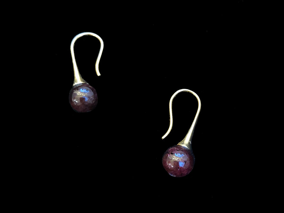 Goud op zilver oorbellen met granaat