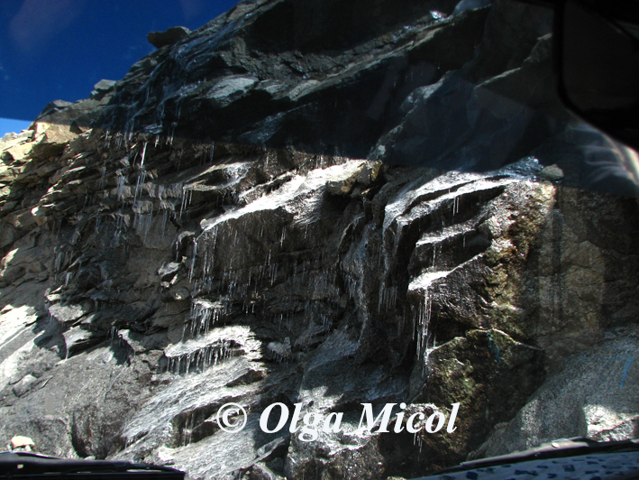 Ladakh rocks8.jpg