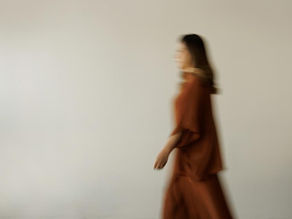 Você também abre o guarda-roupa cheio de roupas e pensa: "Eu não tenho nada para vestir"?
