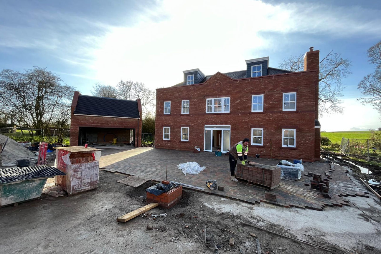 Construction projects
Building development
Residential construction
Commercial development
Renovation projects
Sustainable construction
Modern architecture
Building restoration
Site management
Property development
High-quality craftsmanship