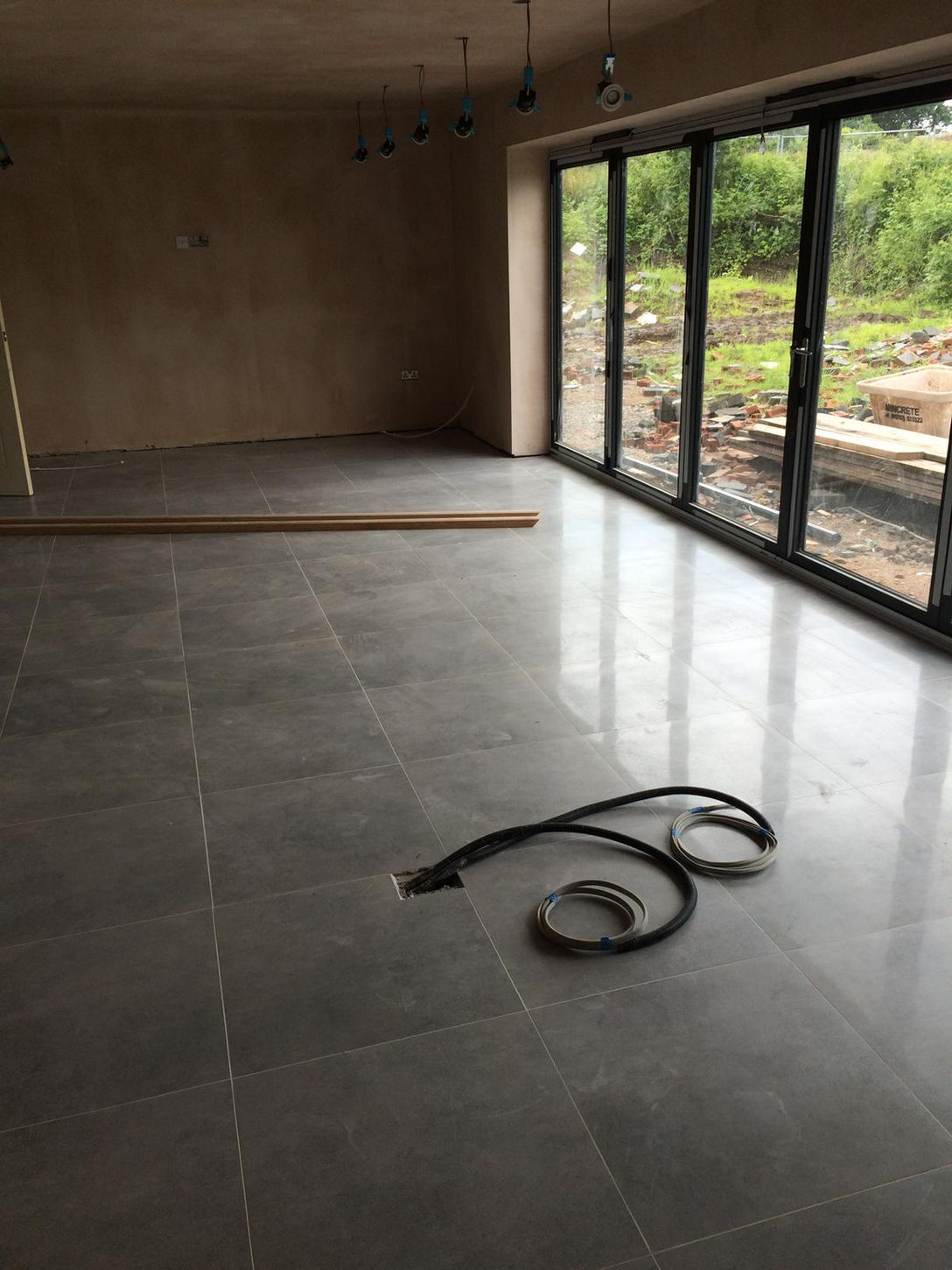 Construction projects
Building development
Residential construction
Commercial development
Renovation projects
Sustainable construction
Modern architecture
Building restoration
Site management
Property development
High-quality craftsmanship