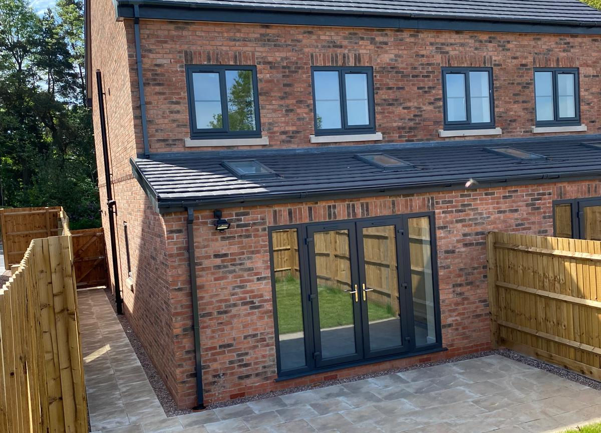 Construction projects
Building development
Residential construction
Commercial development
Renovation projects
Sustainable construction
Modern architecture
Building restoration
Site management
Property development
High-quality craftsmanship