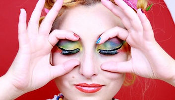 mnona cosmetics model