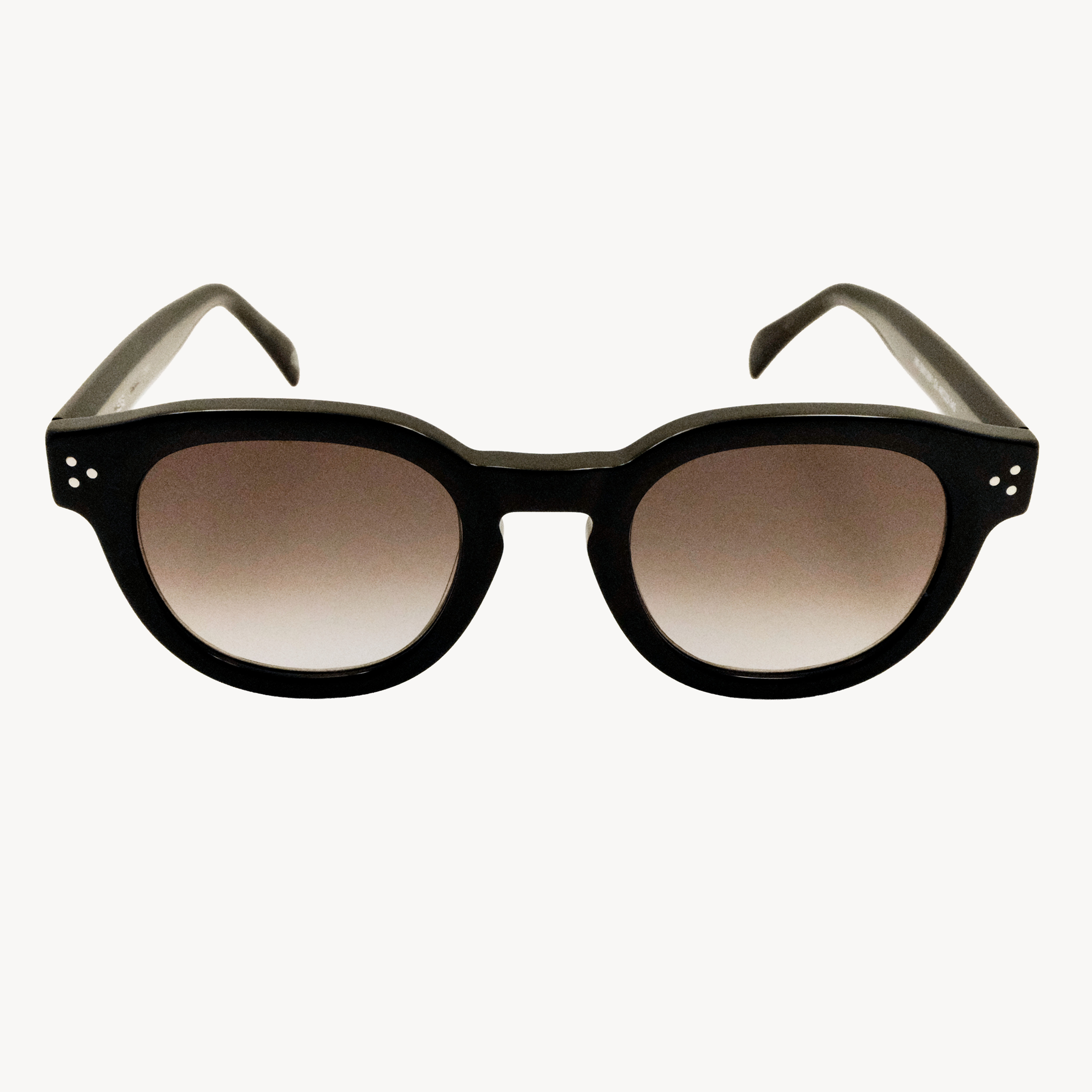 No. 09 — Noir
