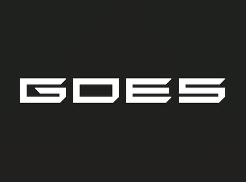 GOES-Logo mit schwarzem Hintergrund und weißer Schrift, repräsentiert Innovation und moderne Technologie im Quad-Markt.