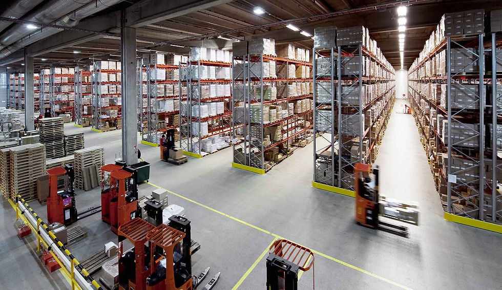 Thumbnail: Warehouse using adjustable pallet racking for storage