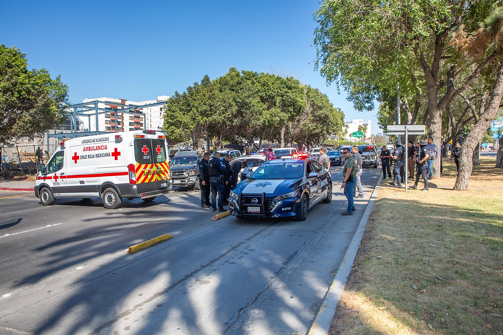 PERSECUCIÓN EN ZONA RÍO TERMINA EN CHOQUE Y DETENCIÓN