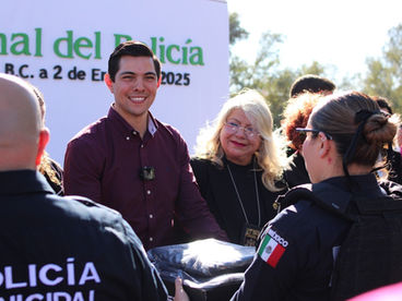 NACE LA NUEVA POLICĆA DE TECATE