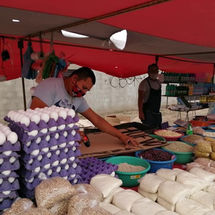 LLAMAN A REGULARIZAR PERMISOS EN MERCADOS