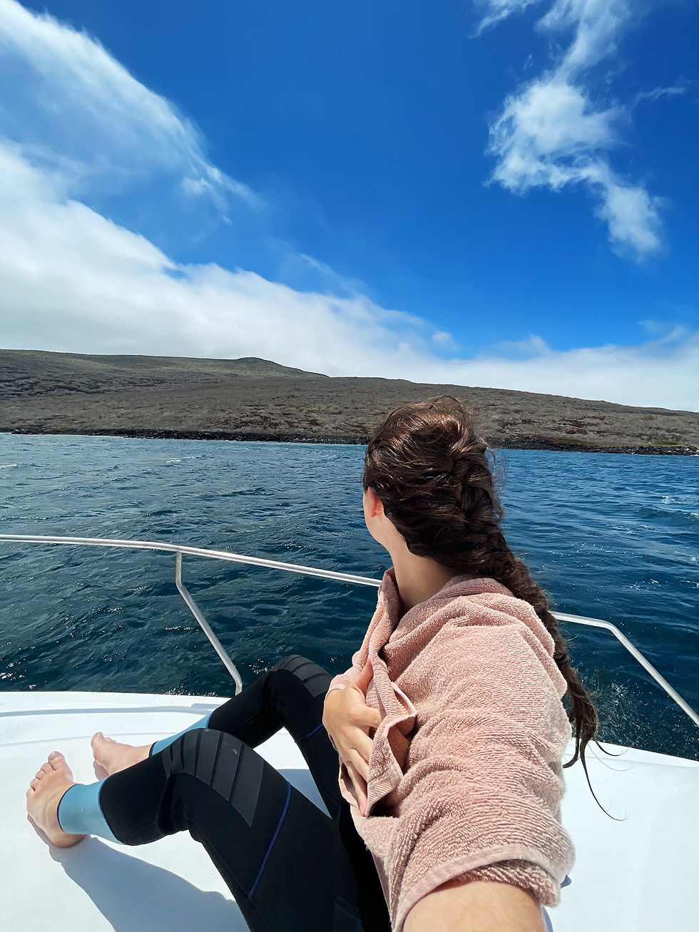 La historia del taxista en Galápagos que me dejó con lágrimas en los ojos: Migrar. Abandonar el sueño americano y llevar a una niña a la escuela.
