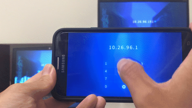 A GIF demonstrating the wifi connection implemented through Unity 4.6 built-in network component.