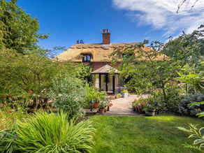 The Norfolk Broads Cottage, a luxury holiday cottage sleeping 14