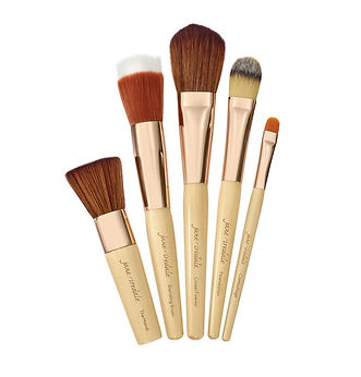WNTR18-Brushes_FoundationGroup2_689x720_72_RGB_preview.jpeg