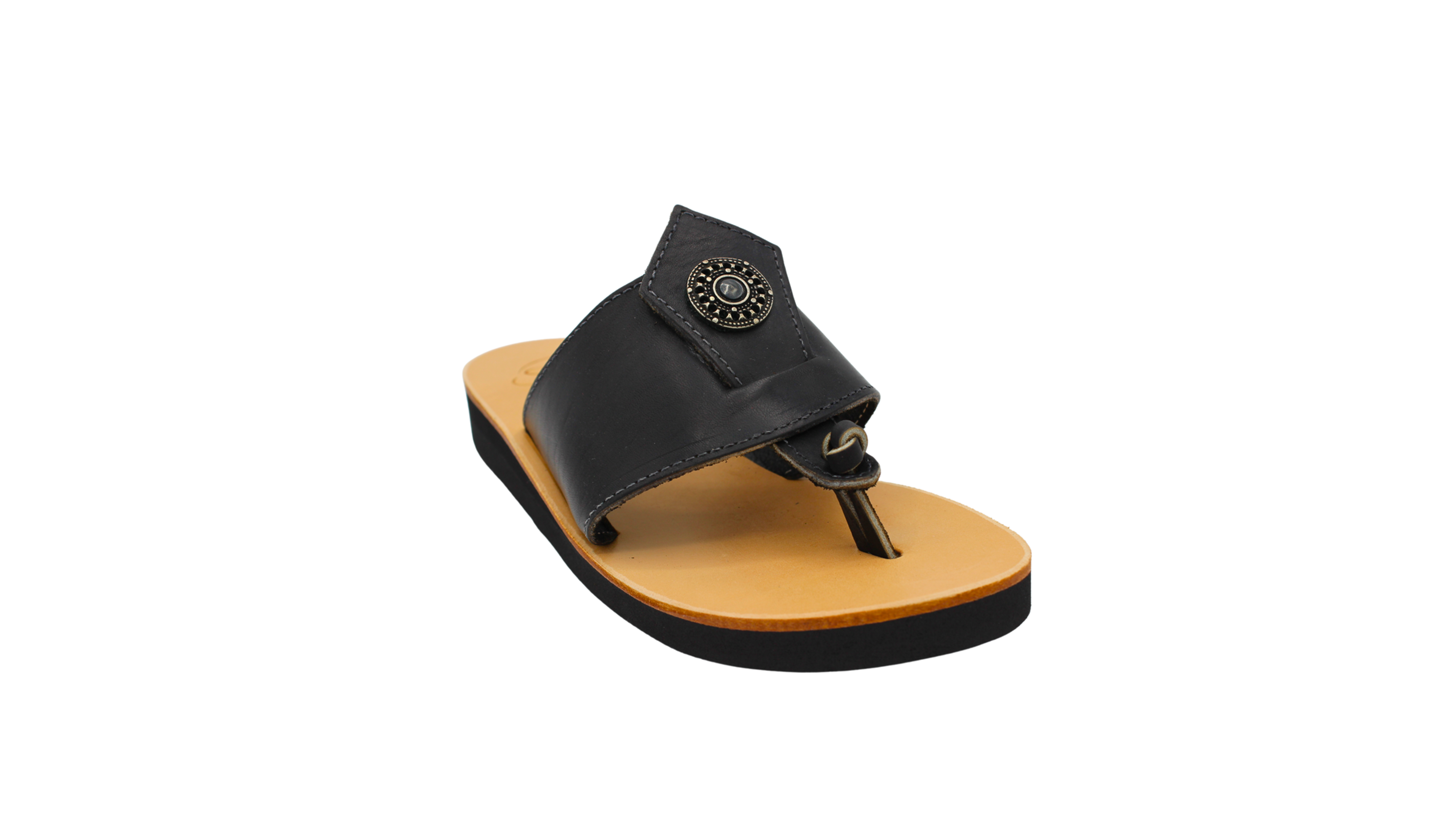 sandales artisanales noires Emilie en cuir pour femme vue trois quart