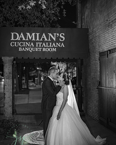 A stunning downtown Houston Wedding