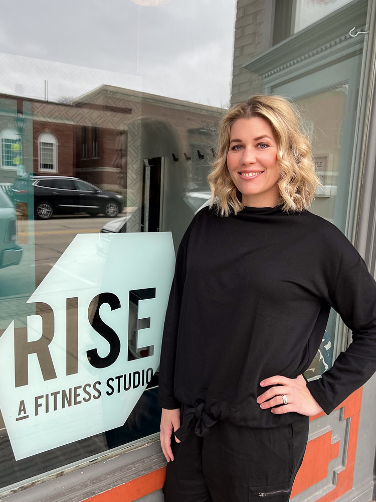 Veronica Riser April 2022 Riser of the month