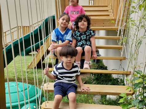 Niños de maternal Montessori en Wonder Studio de Acton Academy MTY