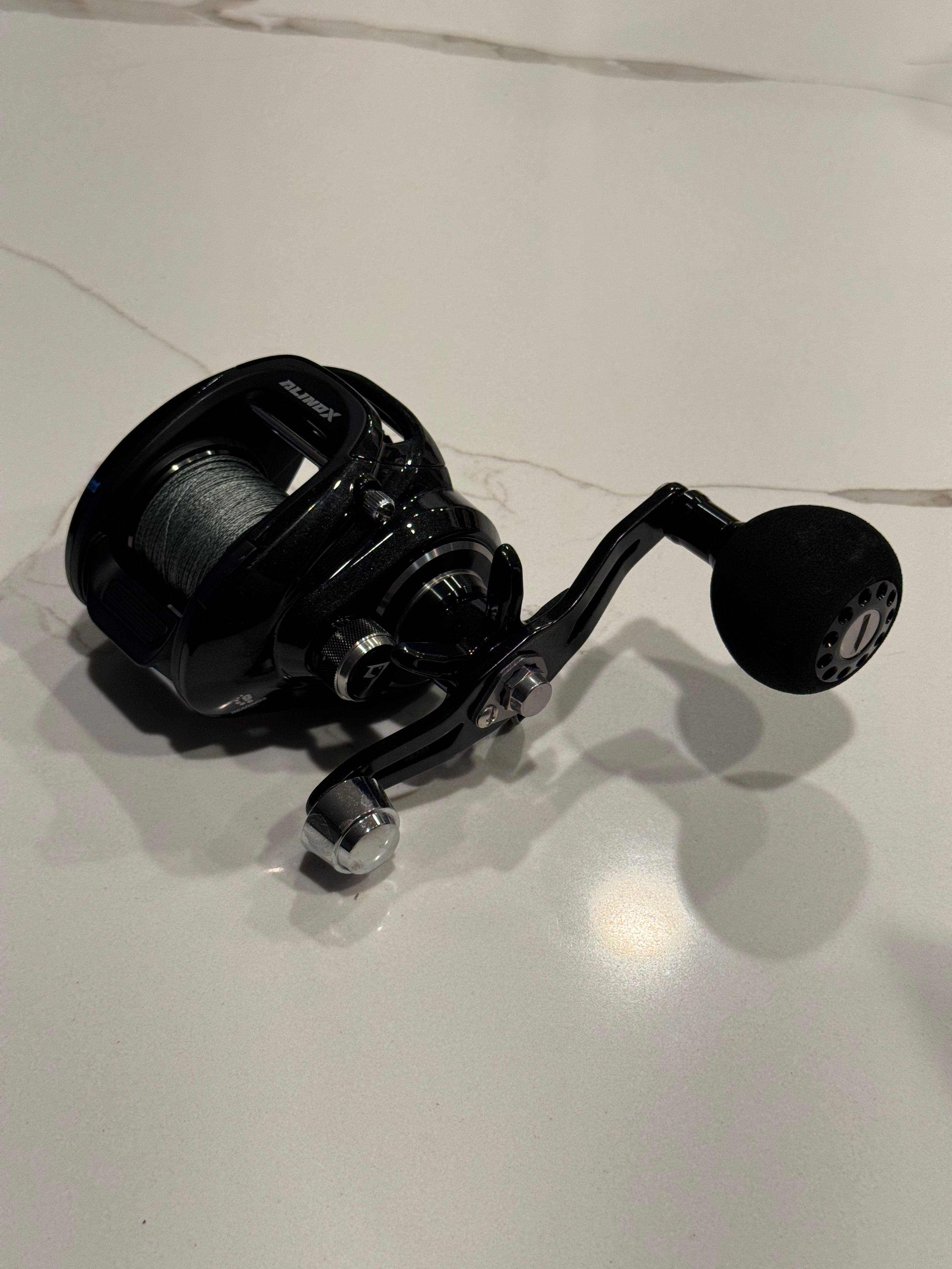 Piscifun Alinox 300 casting reel salt and fresh. 