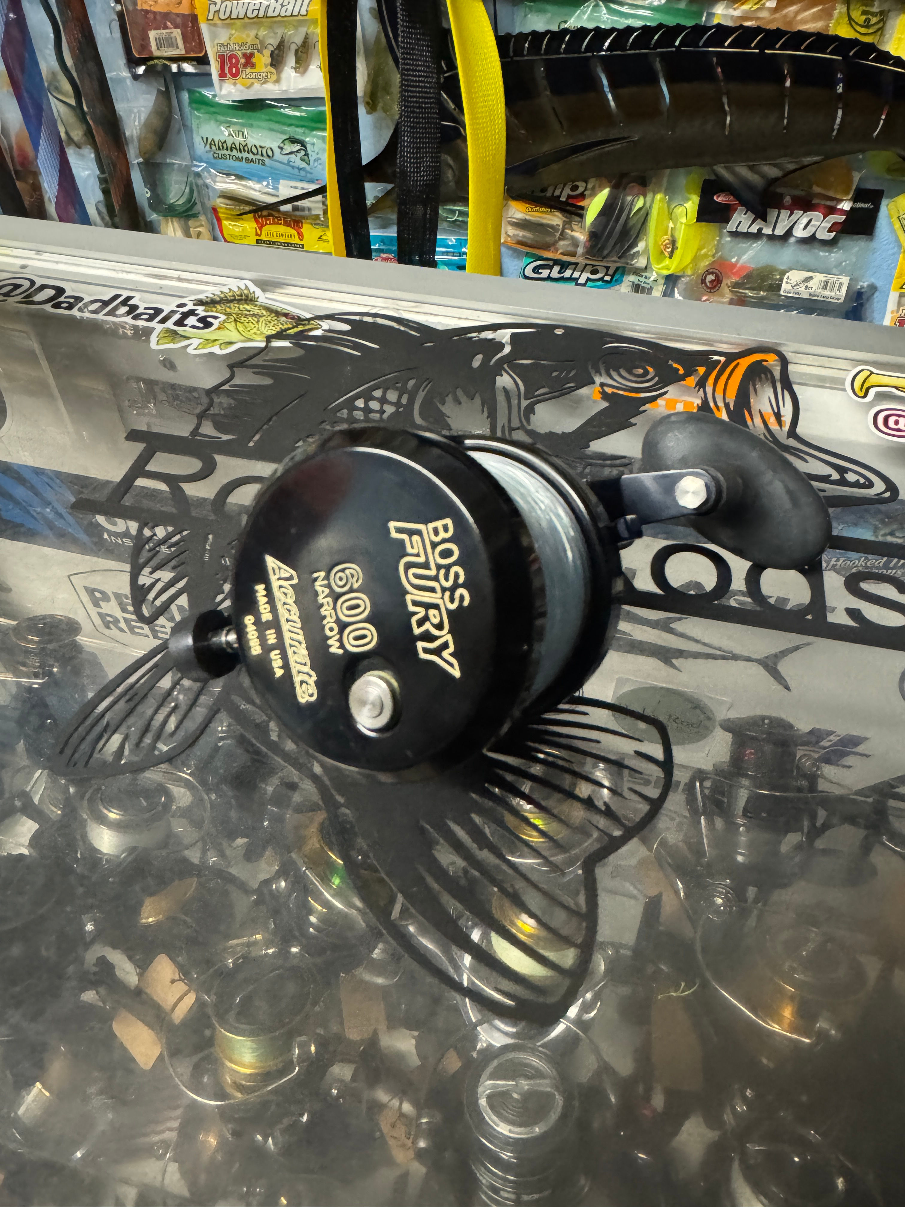 Acurrate boss fury 600 narrow salt water conventional reel 