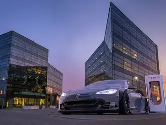Tesla y el Litio su Estrategia de Proveedores y Energía. Tesla, litio, estrategia de proveedores, suministro de litio, refinación de litio, independencia energética, vehículos eléctricos, baterías de iones de litio, Gigafactory, minería de litio, reciclaje de baterías, sostenibilidad, cadena de suministro, innovación tecnológica, Elon Musk, energía renovable, movilidad eléctrica, materias primas críticas, producción de baterías, eficiencia energética, almacenamiento de energía, transición energética, minería sostenible, materiales para baterías, tecnología de baterías, mercado de litio, alianzas estratégicas, seguridad energética, producción local, industria automotriz
