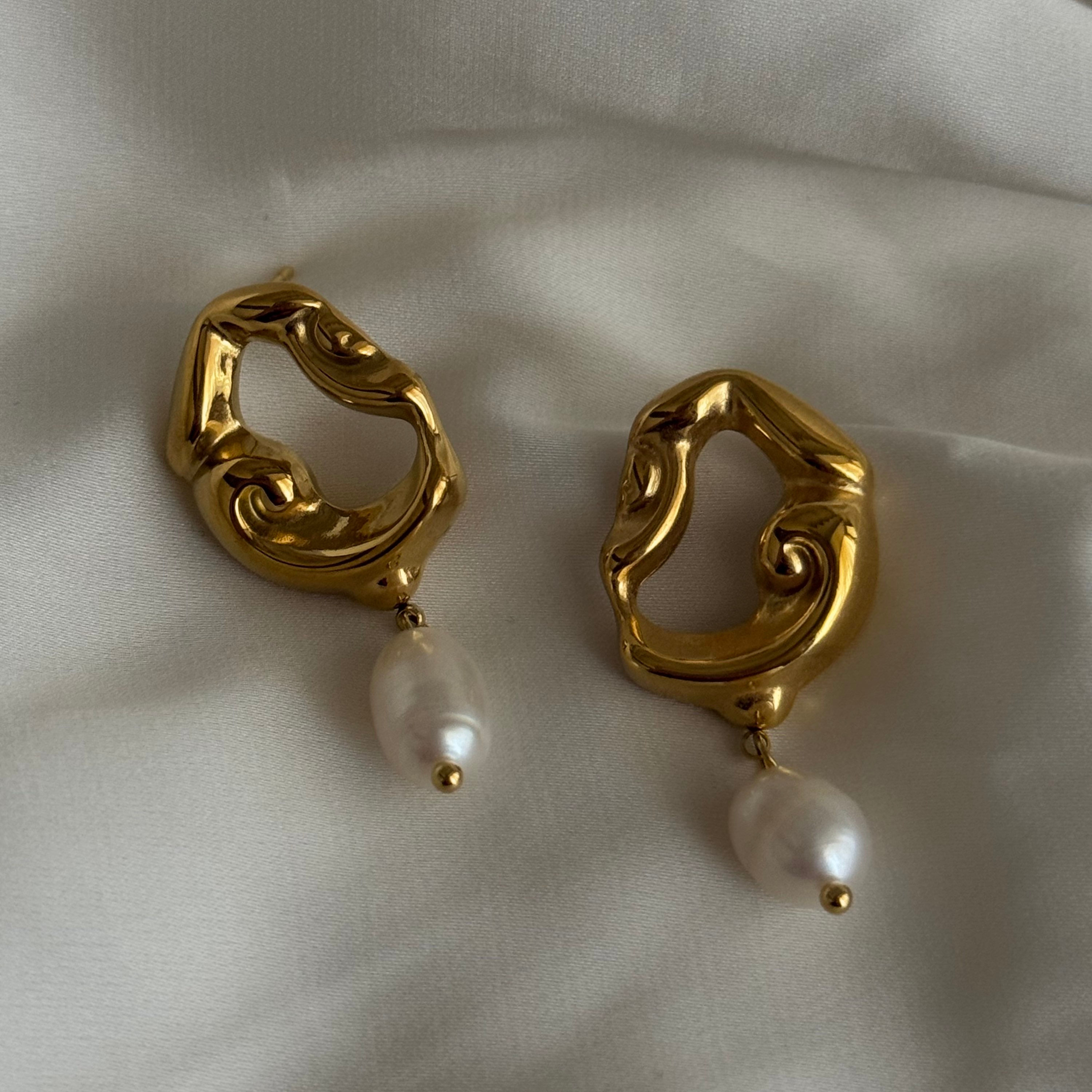 Diana Earrings