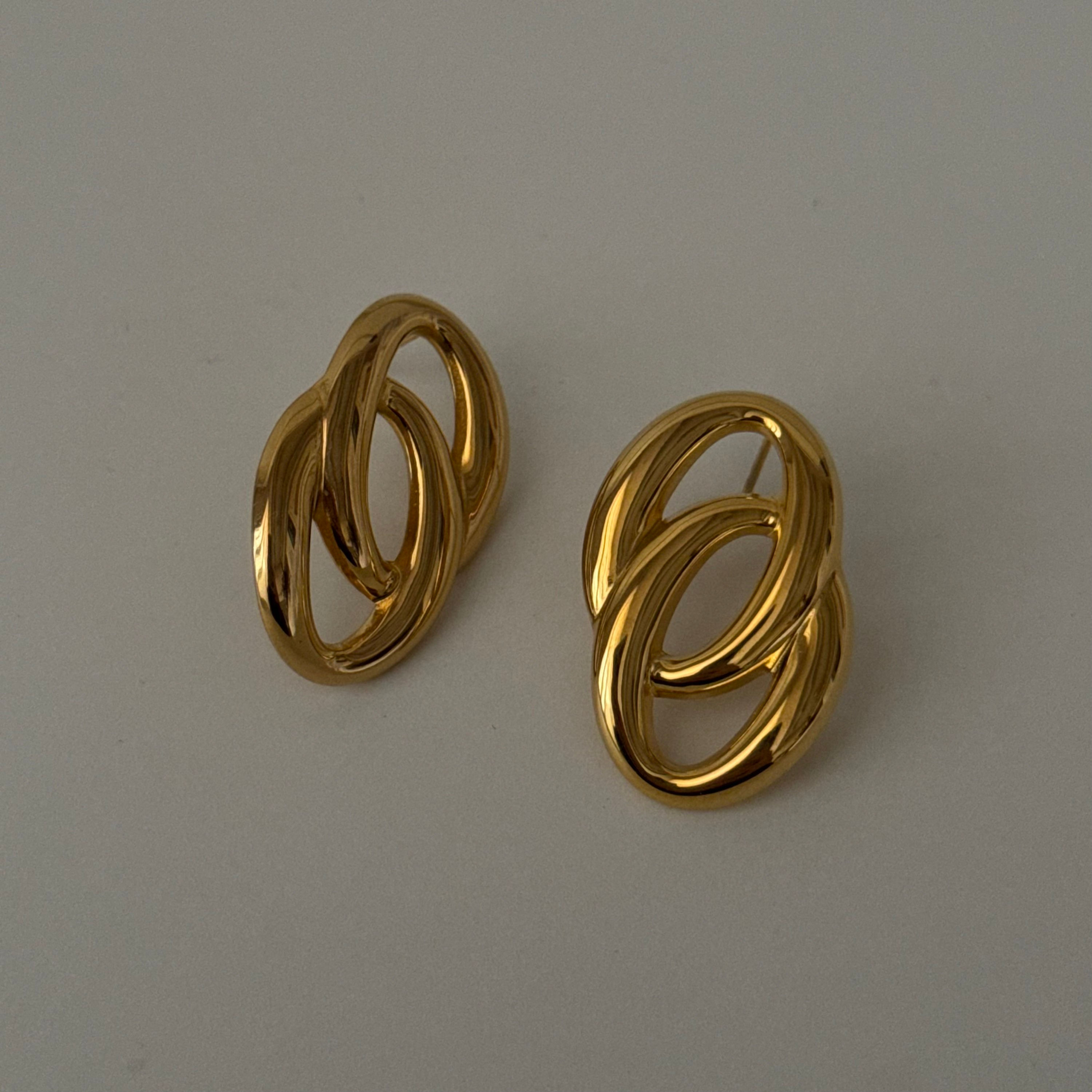 Annika Earrings