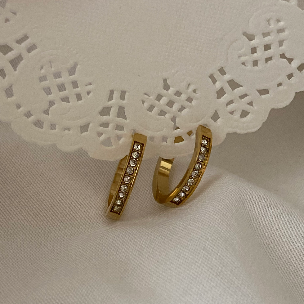 Thumbnail: Sophie Hoops