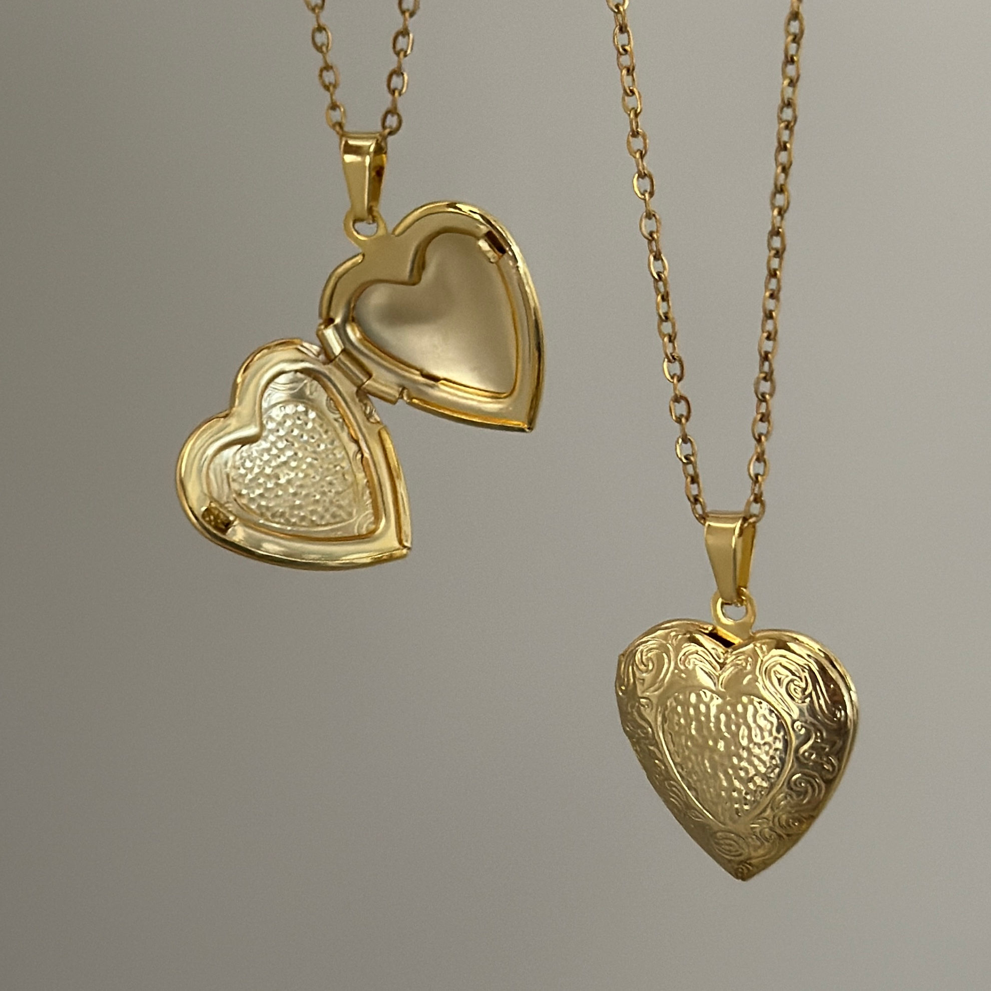 90’s Era Open Heart Locket