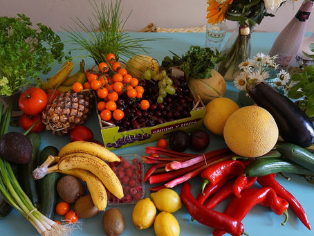 Radicales Libres y Antioxidantes: Equilibrio esencial para la salud.