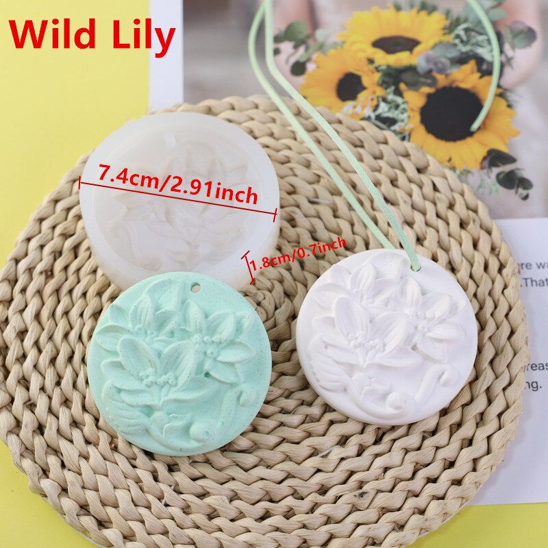 Miniature : Wing Silicone Mold  Pendant Mold Mold Baking Tools  Candy Cupcake Molds