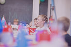 enfants dans une école à l'étranger
