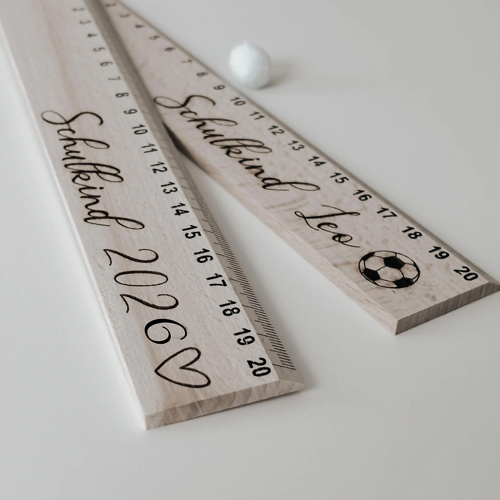 Thumbnail: Holz Lineal "Fußball" Personalisiert 20 cm