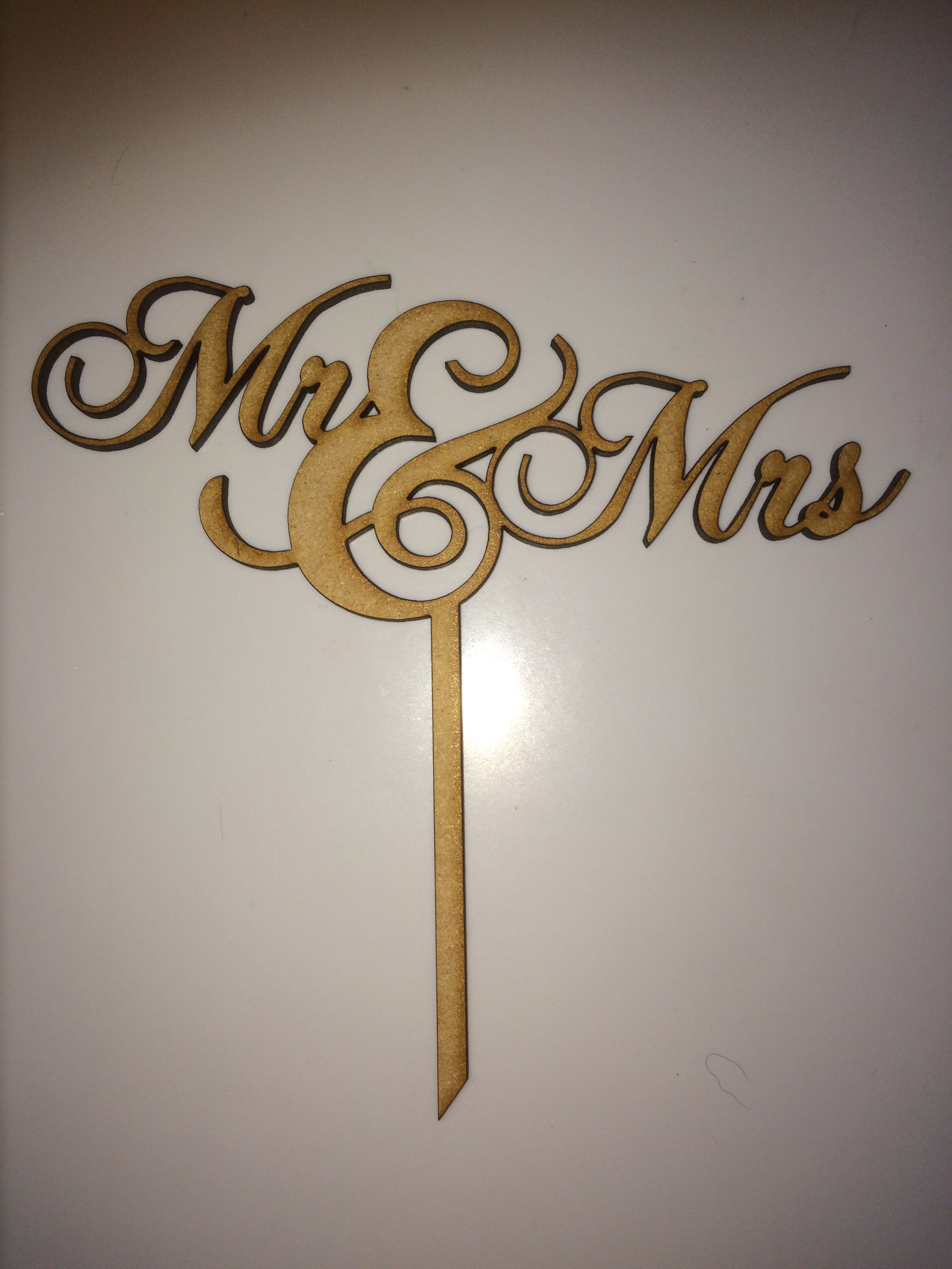 Mr & Mrs wedding cake topper