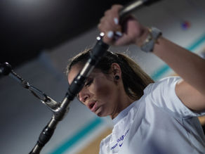 Porque é que as mulheres devem treinar com pesos