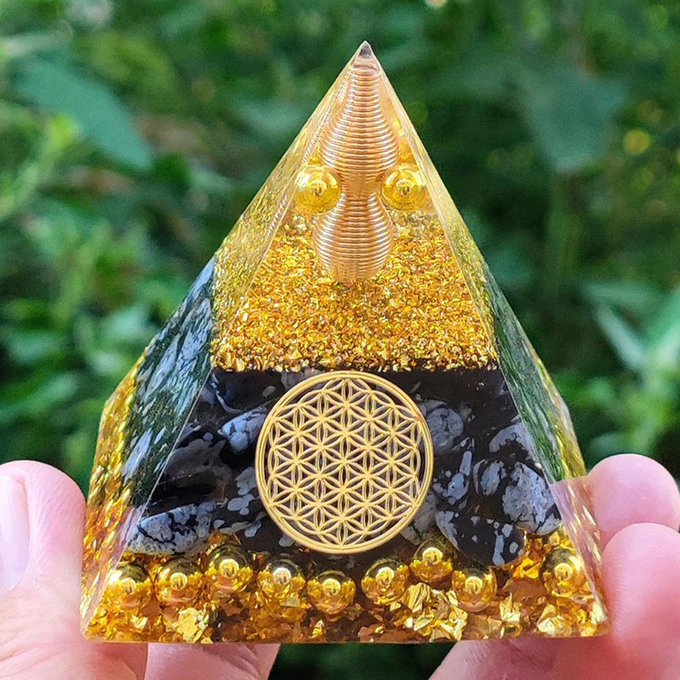 Miniature : Pyramide décorative 
