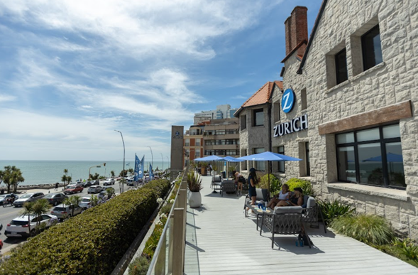 Zurich. Temporada de verano en Mar del Plata con experiencias para Clientes y Ecosistema