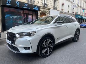 DS 7 CROSSBACK : L'Art de Conduire dans le Raffinement et la Sécurité