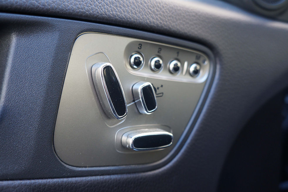 Miniature : JAGUAR XK COUPE - 2011 - 103 000 km