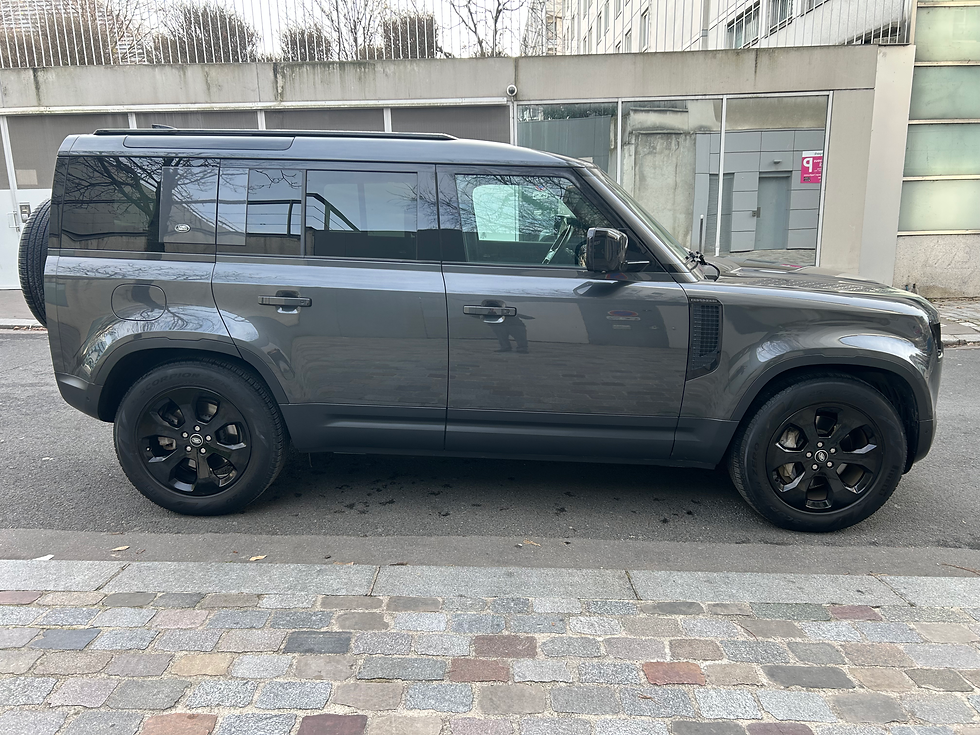 Miniature : LAND ROVER DEFENDER - 2023 - 84 900 kms