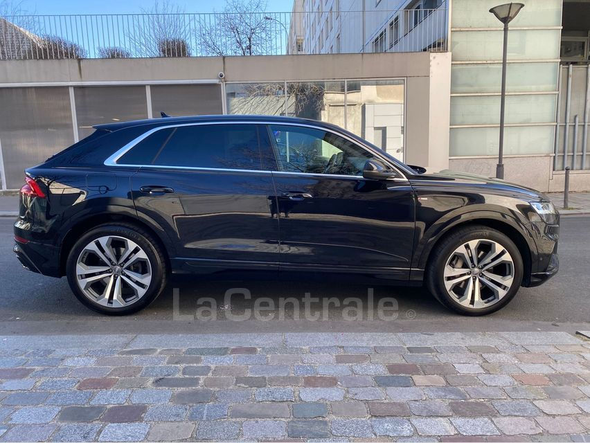 Thumbnail: AUDI Q8 - 2019 - 82 500 km