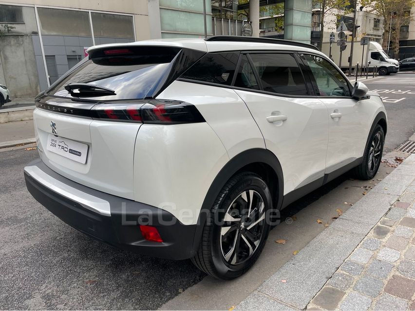 Miniature : PEUGEOT E-2008 (2E GENERATION) - 2021 - 9 000 km