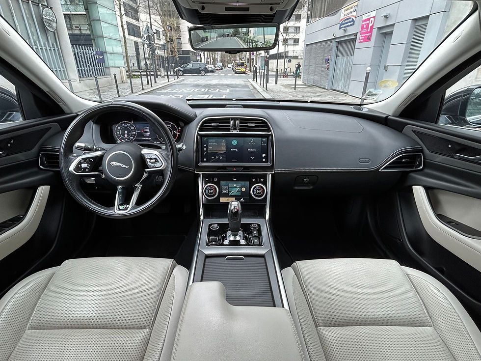 Miniature : JAGUAR XE - 2021 - 70 000 kms