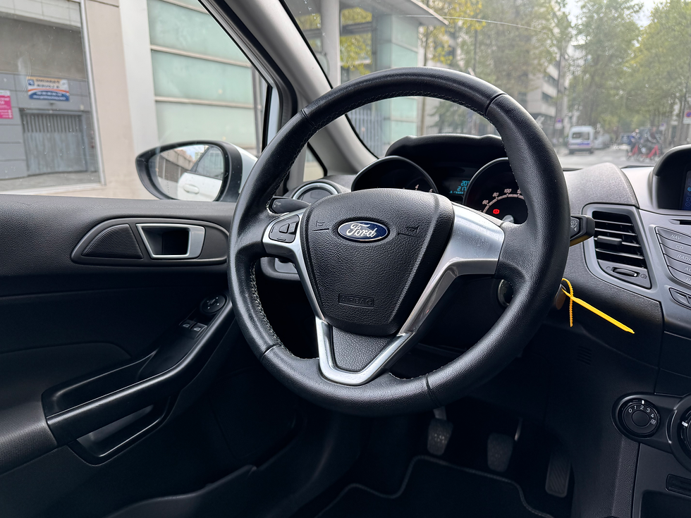 Miniature : FORD FIESTA - 2017 - 137 000 kms