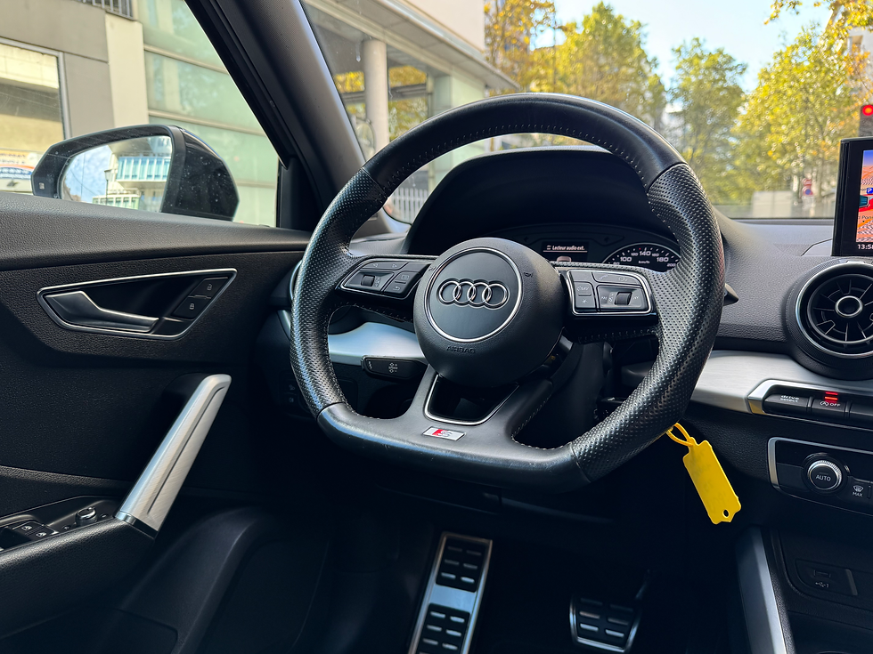 Miniature : AUDI Q2 - 2018 - 102 500 kms
