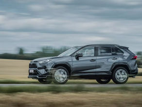 [VIDEO]Le Toyota RAV4 PHEV : près de 2 000 km parcourus en plus de 100 heures sans arrêt de recharge