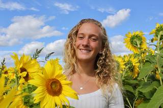 Emma - Sunflowers - Senior Portrait
