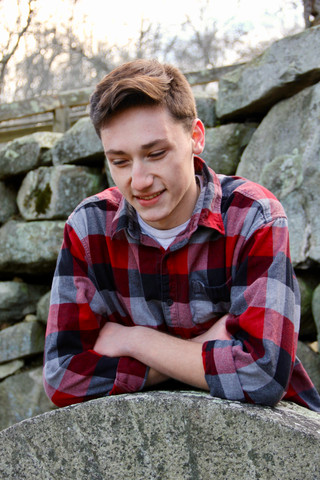 Noah Looking away Senior Portrait