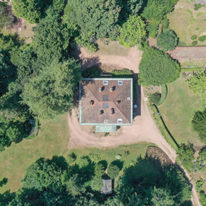 Vue plongeante de la Maison Constant