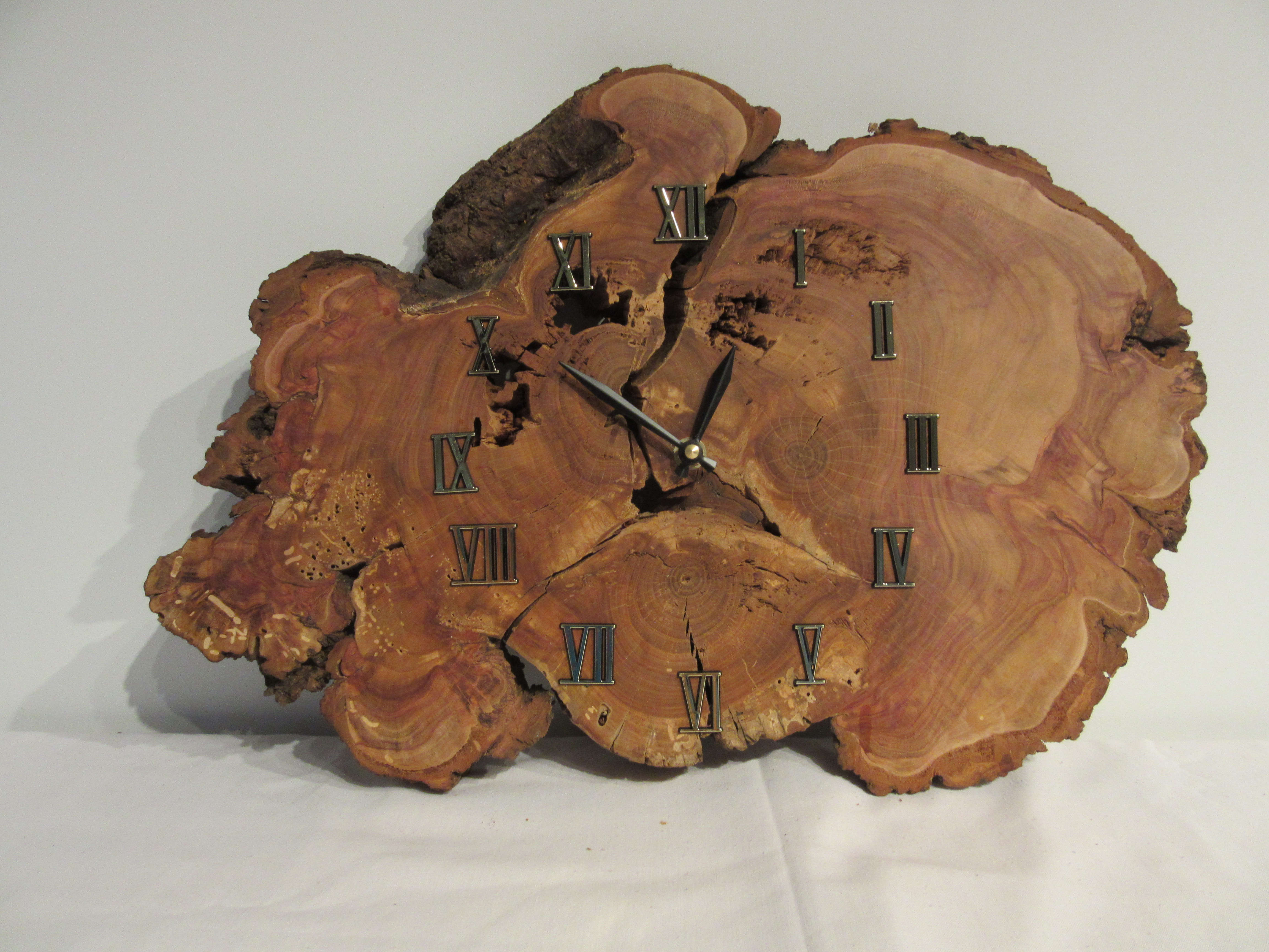 Live Edge Clock